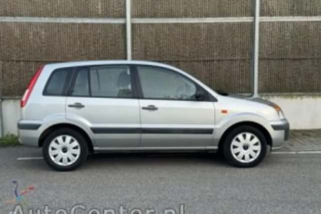 Ford Fusion (2007) thumbnail 6