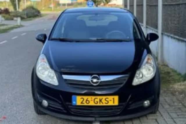 Opel Corsa (2008) thumbnail 6