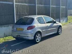 Peugeot 206 (2005) thumbnail 4