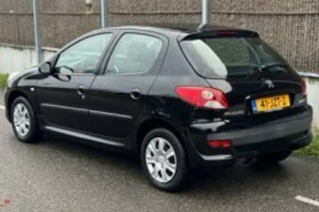 Peugeot 206+ (2009) thumbnail 5
