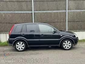 Ford Fusion (2005) thumbnail 6
