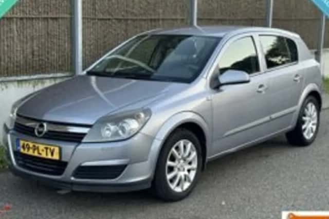 Opel Astra (2004) thumbnail 2
