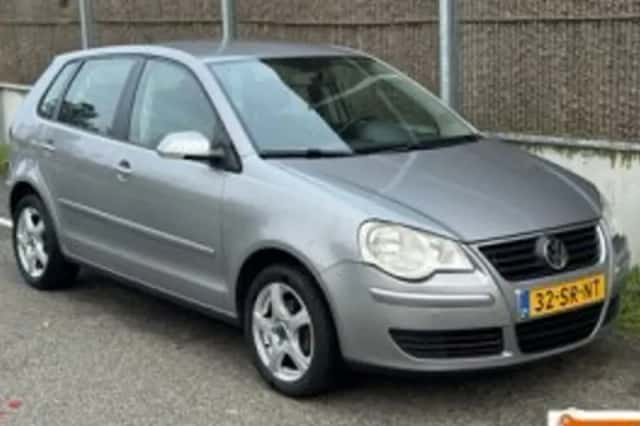 Volkswagen Polo (2006) thumbnail 2