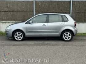 Volkswagen Polo (2006) thumbnail 6