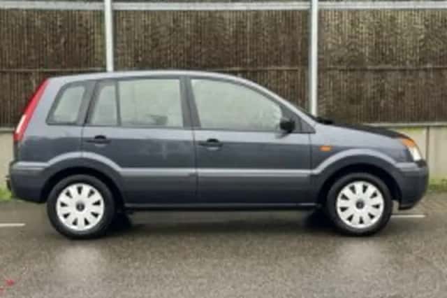 Ford Fusion (2006) thumbnail 6