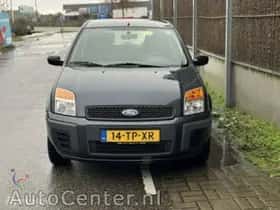 Ford Fusion thumbnail 8