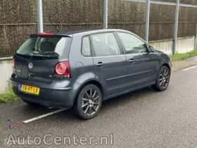 Volkswagen Polo (2005) thumbnail 5