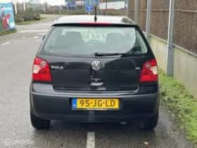 Volkswagen Polo (2002) thumbnail 8