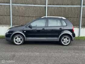 Volkswagen Polo (2005) thumbnail 3