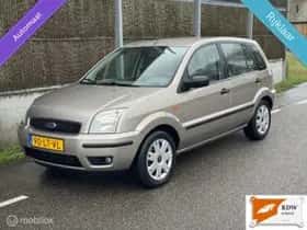 Ford Fusion thumbnail 2