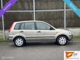 Ford Fusion thumbnail 3