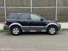 Kia Sorento (2005) thumbnail 6