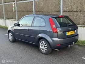 Ford Fiesta thumbnail 5