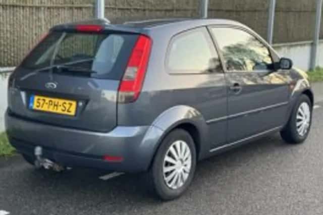Ford Fiesta (2004) thumbnail 6