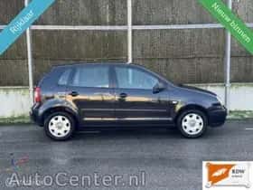 Volkswagen Polo (2003) thumbnail 3