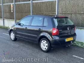 Volkswagen Polo (2003) thumbnail 5
