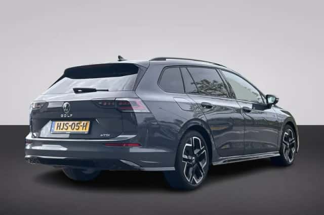 Volkswagen Golf (2025) thumbnail 6
