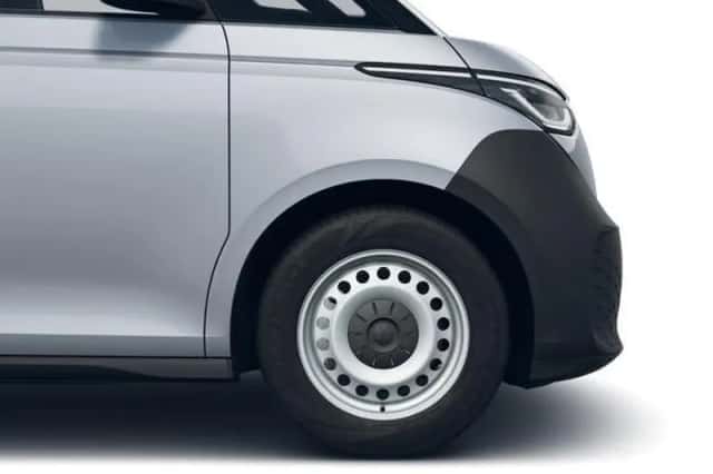 Volkswagen ID. Buzz (2025) thumbnail 3