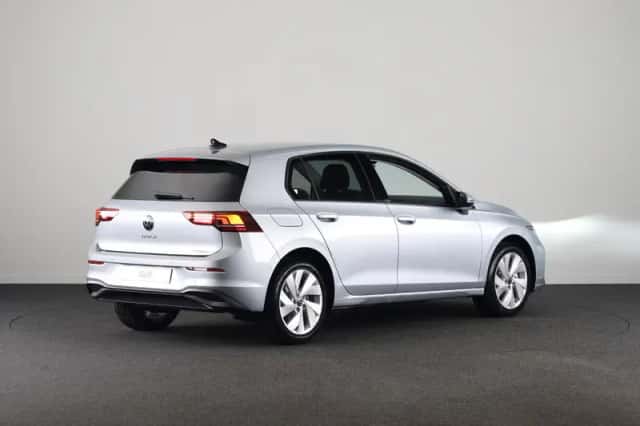 Volkswagen Golf (2026) thumbnail 3