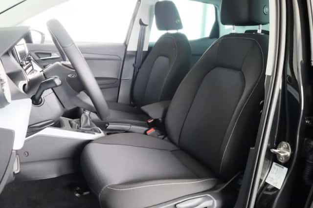 SEAT Arona (2025) thumbnail 6