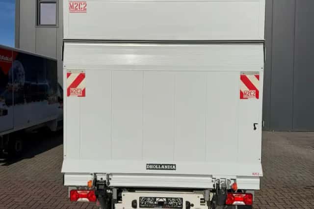 Volkswagen Crafter (2023) thumbnail 6