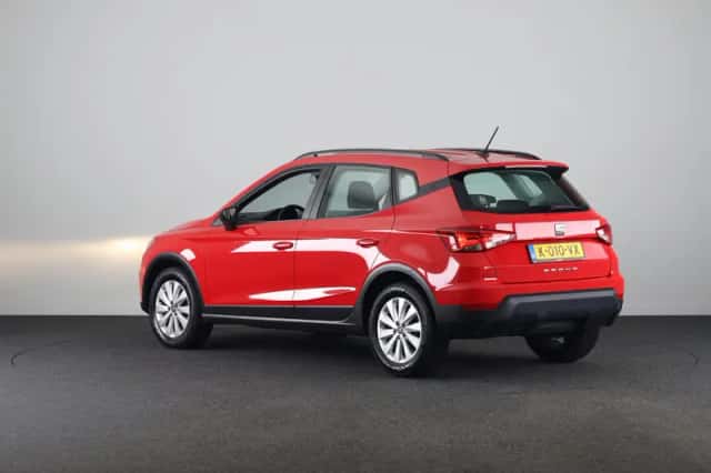 SEAT Arona (2021) thumbnail 3