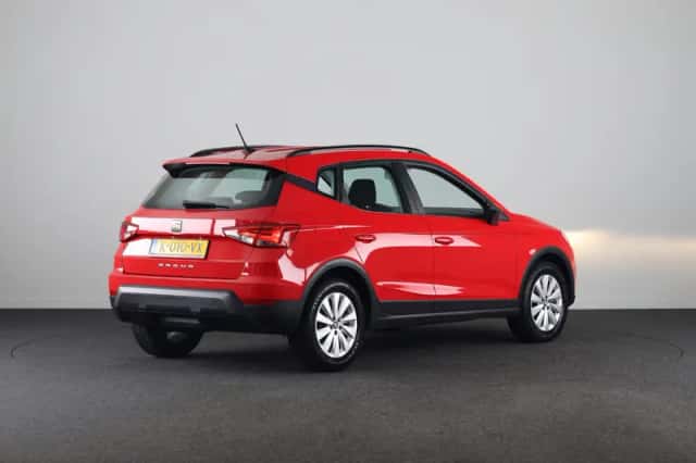 SEAT Arona (2021) thumbnail 4