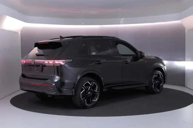 Volkswagen Tiguan (2025) thumbnail 4