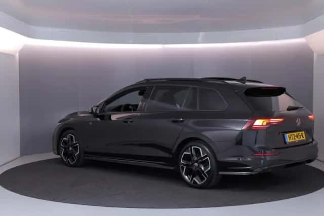 Volkswagen Golf (2025) thumbnail 3