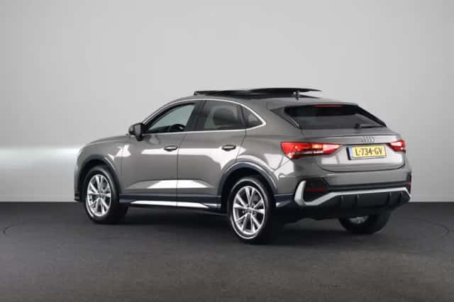 Audi Q3 (2020) thumbnail 3