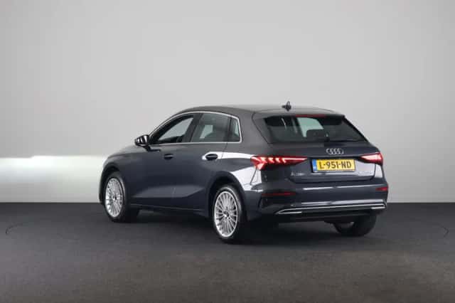Audi A3 (2020) thumbnail 2