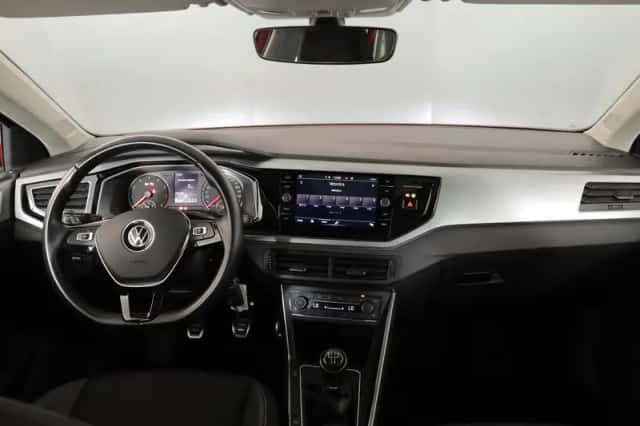Volkswagen Polo (2021) thumbnail 6