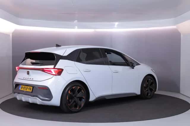 CUPRA Born (2021) thumbnail 4
