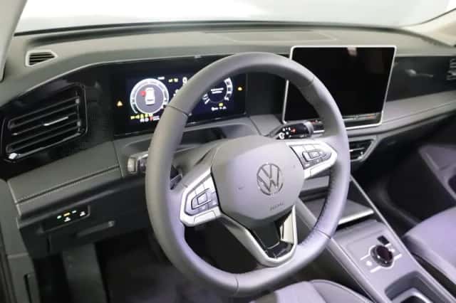 Volkswagen Tiguan (2026) thumbnail 6