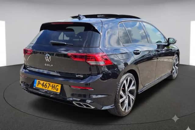 Volkswagen Golf (2022) thumbnail 6