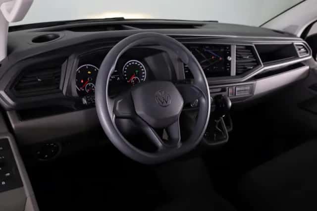 Volkswagen Transporter (2022) thumbnail 6