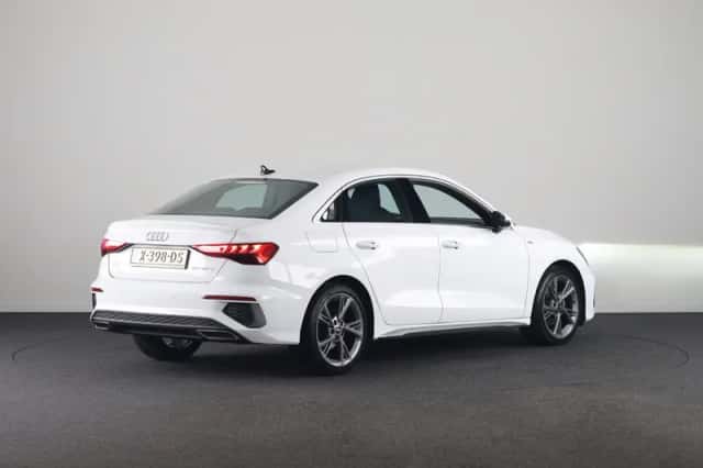 Audi A3 (2023) thumbnail 4
