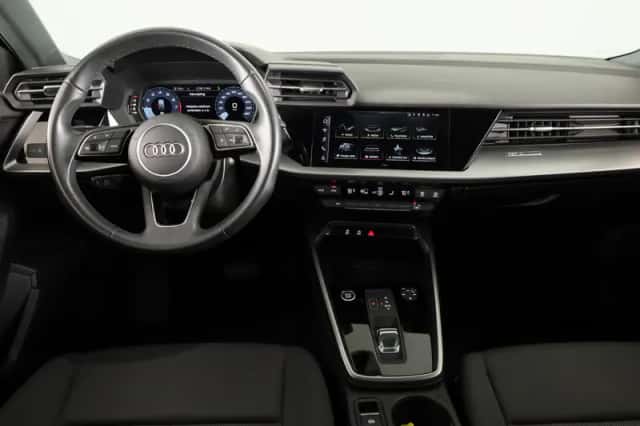 Audi A3 (2023) thumbnail 5