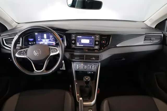 Volkswagen Polo (2022) thumbnail 6
