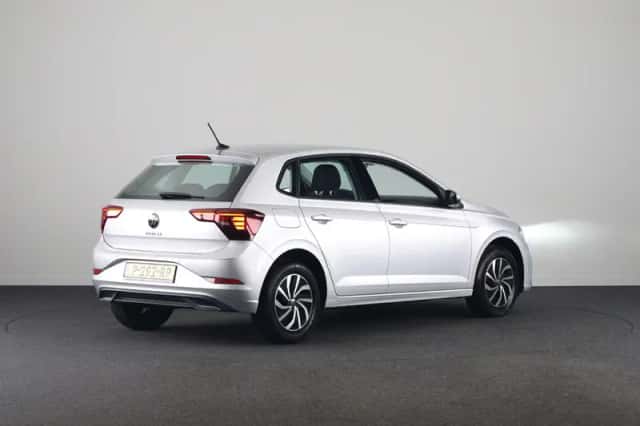 Volkswagen Polo (2022) thumbnail 4