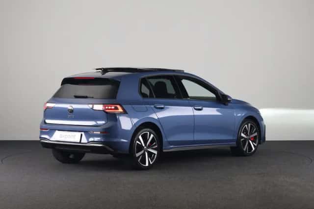 Volkswagen Golf (2025) thumbnail 4