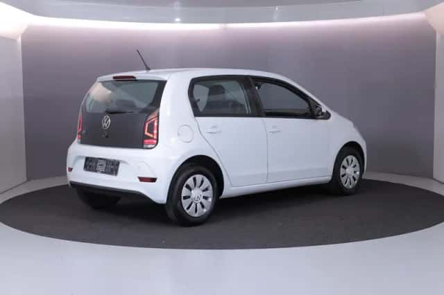 Volkswagen Up! (2023) thumbnail 4