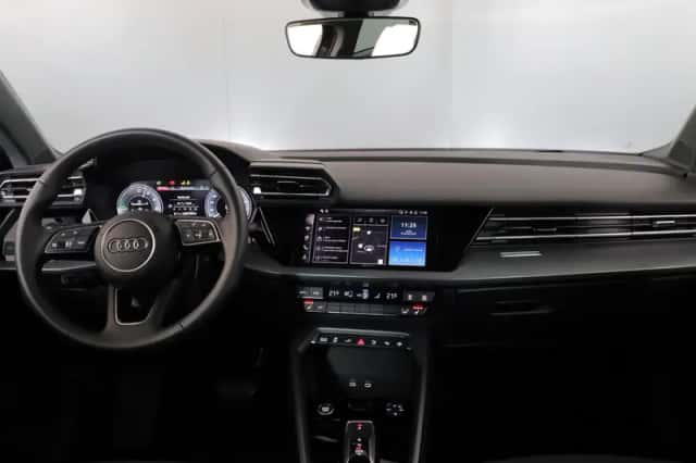 Audi A3 (2025) thumbnail 6
