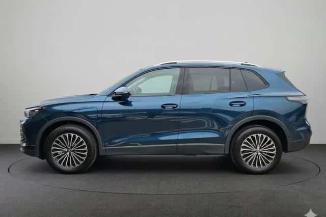Volkswagen Tiguan (2026) thumbnail 3