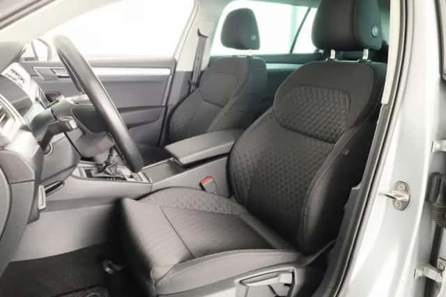 Škoda Superb (2023) thumbnail 6