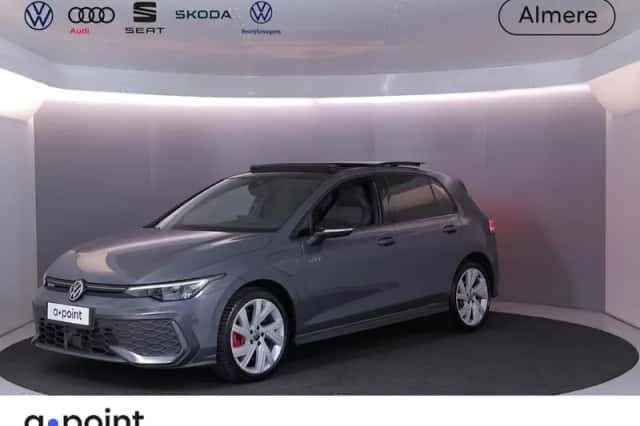 Volkswagen Golf (2025) thumbnail 1