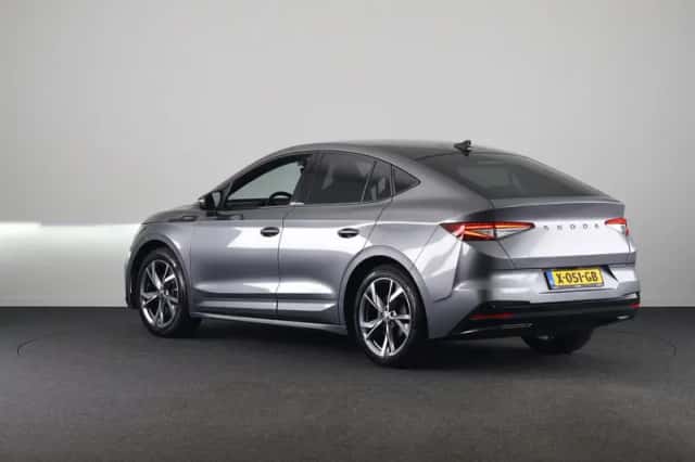 Škoda Enyaq (2023) thumbnail 2