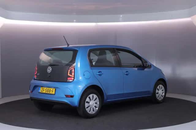 Volkswagen Up! (2019) thumbnail 4