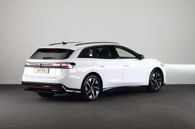 Volkswagen ID.7 (2025) thumbnail 4