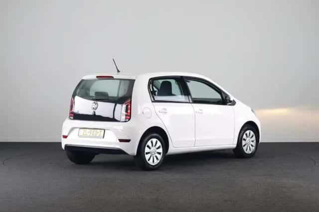 Volkswagen Up! (2019) thumbnail 4